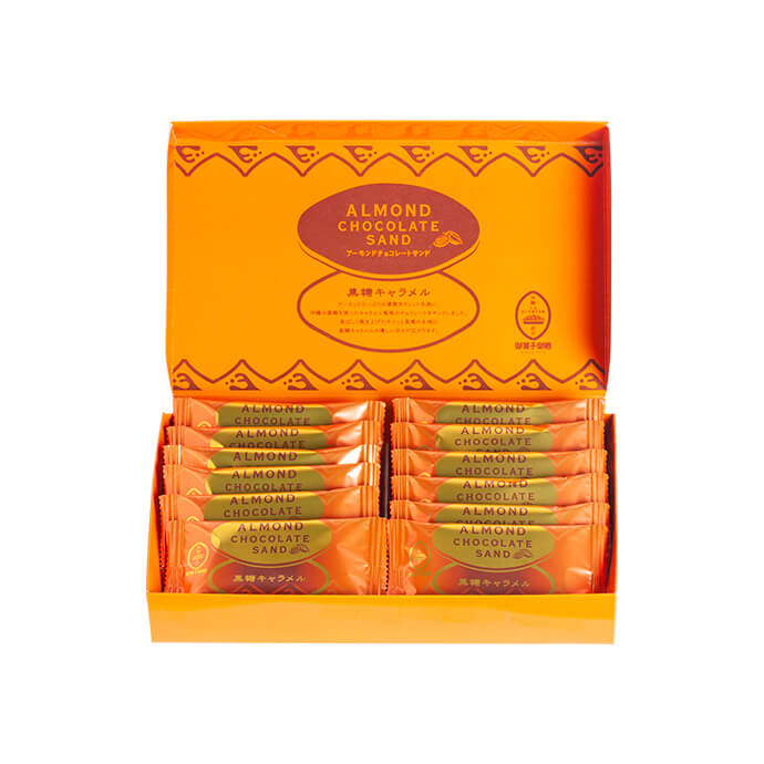 アーモンドチョコサンド黒糖キャラメル（12枚入）｜御菓子御殿