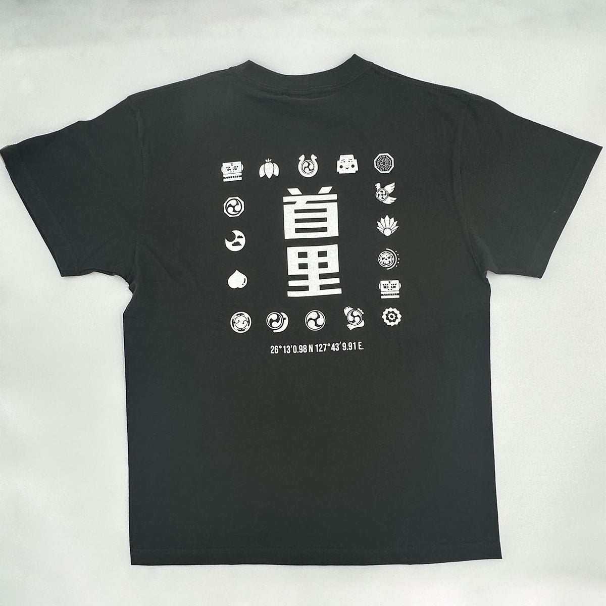【完売品】モモウメ　Tシャツ&ステッカー&アクキー　7点セット 完売品】モモウメ Tシャツ&ステッカー&アクキー 7点セット
