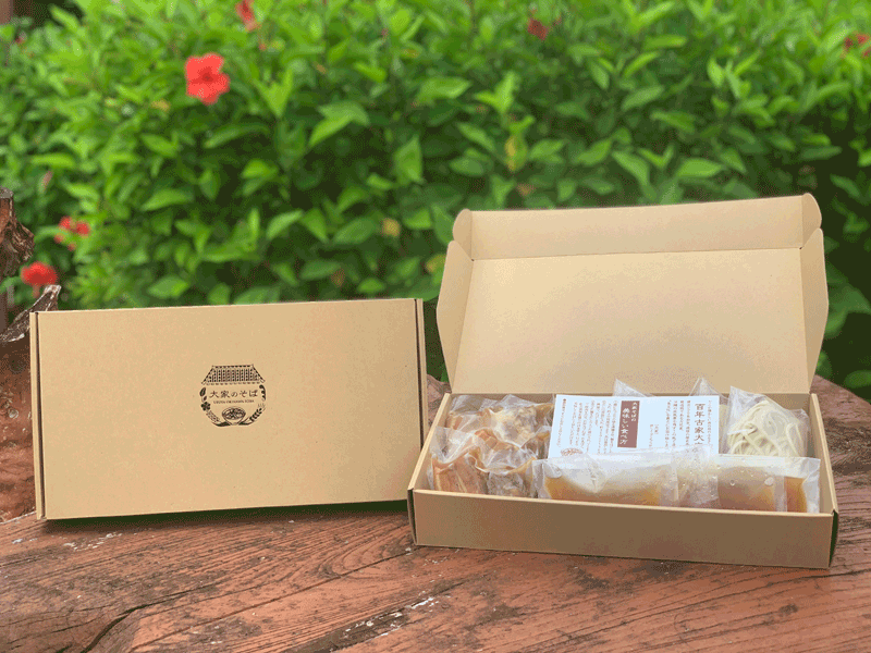 【期間・数量限定】年越しそばは、本場沖縄直送　大家のそば（4食分）＋ミニコーレーグスセット